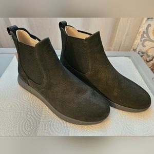 Sperry Women's Coastal Plushwave Chelsea Leather Boot, Black, Size 8M